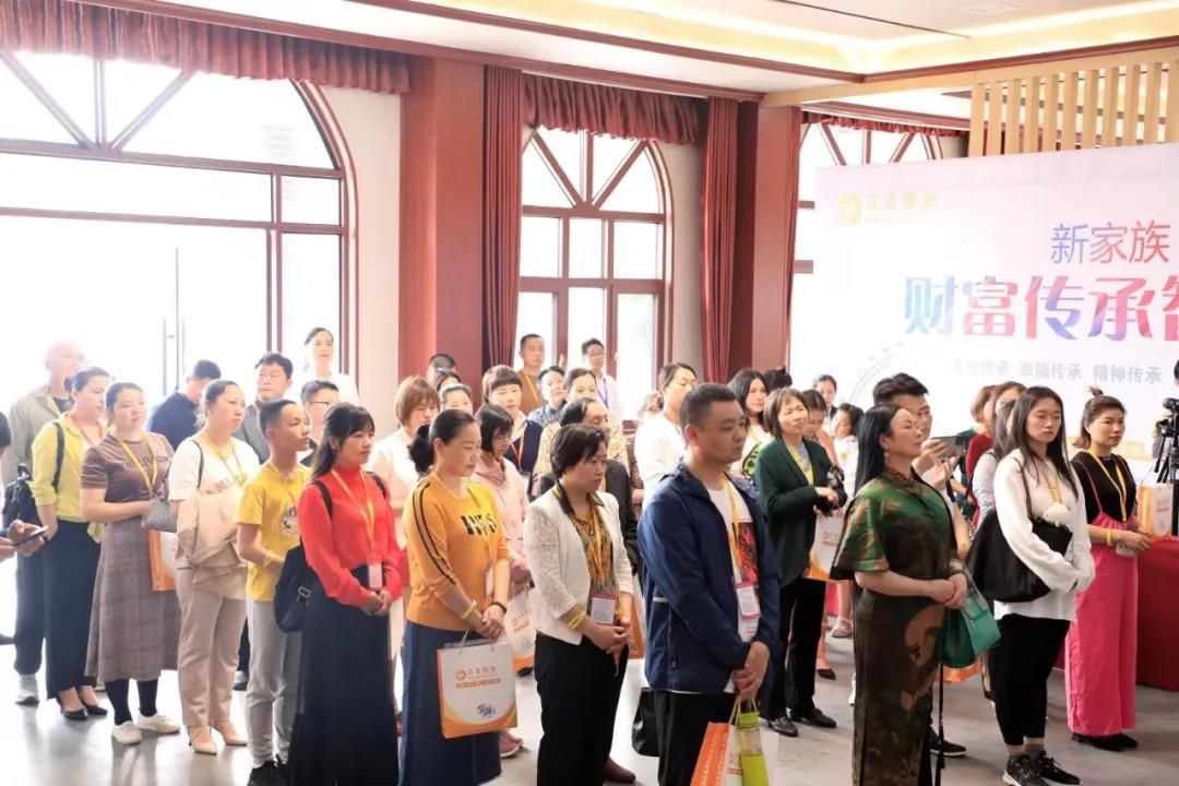 喜讯丨万合恒业创研实训基地在湘都生态园正式揭牌落成！